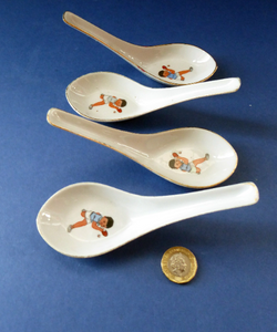 Four Vintage Chinese Porcelain Spoons Table Tennis Image