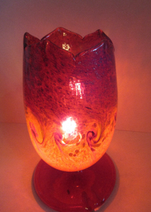 1950s Scottish VASART Glass Tulip Lamp in Swirly Scarlet Red and Black Shades. WORKING