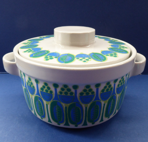 Rarer Granada Pattern: Vintage Norwegian FIGGJO FLINT Cassrole Dish with Minimalist Decoration of Blue & Green Polka Dots