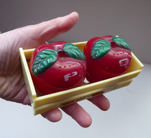 Load image into Gallery viewer, KITSCH 1960s Plastic Red Apples in a Basket Plastic Salt and Pepper Set

