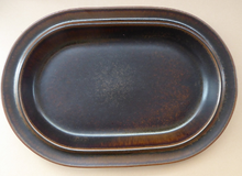 Load image into Gallery viewer, ARABIA POTTERY, Finland. 1960s Rarer RUSKA Oval Serving Platter or Large Shallow Bowl. Designed by Ulla Procope
