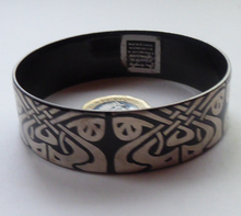 Load image into Gallery viewer, AUSTRIAN ENAMEL Bangle for Wiener Emailmanufaktur. Art Nouveau Design by Michaela Frey
