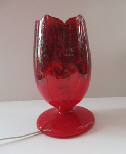 1950s Scottish VASART Glass Tulip Lamp in Swirly Scarlet Red and Black Shades. WORKING