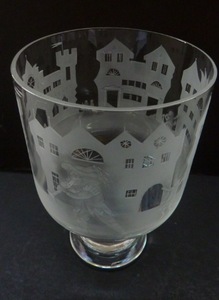 Engraved Vintage Caithness SCOTTISH GLASS Rummer / Goblet by Colin Terris (1937 - 2007). The Pied Piper playing on his enchanted pipe