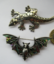 Load image into Gallery viewer, Silver Lizard Brooch.  White Metal Bat Brooch
