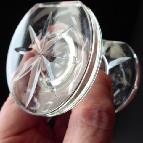 WATERFORD CRYSTAL Lismore Pattern. Single Vintage Dumb-Bell Shaped Knife or Spoon Rest