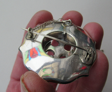Load image into Gallery viewer, SCOTTISH VICTORIAN SILVER &amp; Agate Hardstone Brooch

