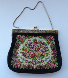 Vintage 1940s PETIT POINT Tapestry Handbag or Evening Bag. Unusual EGYPTIAN Motif on the Frame. Excellent Condition