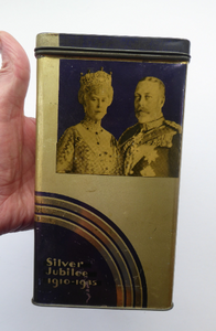 LYONS TEA 1930s Art Deco King George V and Queen Mary Silver Jubilee Tin