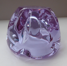Load image into Gallery viewer, Chunky Crystale de SEVRES Alexandrite Neomydium Bowl - with Stars Decoration
