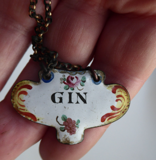ANTIQUE Enamel GIN Decanter or Bottle Label. 19th Century, probably Bilston or Samson, Paris