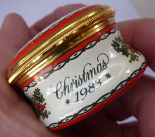Load image into Gallery viewer, Vintage Halcyon Days Enamels Christmas Box 1983. Traditional Image of Christmas Flowers. Excellent Condition
