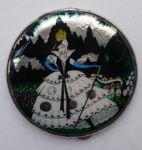 1930s LARGE Gwenda Tap Flap Powder Compact with Foil Image of Glamourous Lady in a Crinoline Dress. Excellent Vintage Condition