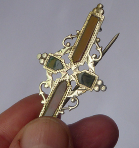 SCOTTISH SILVER: Delicated 1905 Edwardian Adie & Lovekin Ltd Brooch Inset with Agates