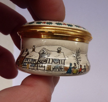 Load image into Gallery viewer, Vintage Halcyon Days Enamels Christmas Box 1982. Victorian Carol Singer Motifs. Excellent Condition
