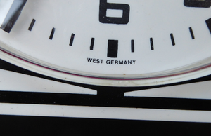 Vintage 1970s ANSTEY & WILSON Abstract Black and White Wall Clock. Good Vintage Condition. Battery Operated