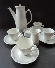 Load image into Gallery viewer, Beautiful Vintage 1960s NORWEGIAN Porcelain Porsgrund Coffee Set: RISOTTO Pattern
