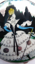 Load image into Gallery viewer, 1930s LARGE Gwenda Tap Flap Powder Compact with Foil Image of Glamourous Lady in a Crinoline Dress. Excellent Vintage Condition
