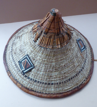 Load image into Gallery viewer, Vintage AFRICAN (Ghana) Woven Straw &amp; Leather FULANI Hat with Straps. Nice, clean condition
