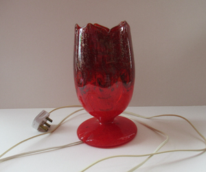 1950s Scottish VASART Glass Tulip Lamp in Swirly Scarlet Red and Black Shades. WORKING