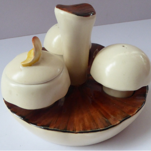 CARLTON WARE Vintage 1960s Cruet Set Representing Button Mushrooms on Flat Mushroom Base