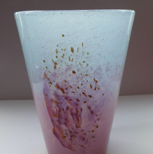 Load image into Gallery viewer, 1930s Tall Scottish Monart Glass Vase. Pink with Gold Aventurine
