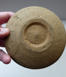 Attributed Janet Leach (1918-1997) Small Circular Stoneware STUDIO POTTERY Dish with Tenmoku Glaze