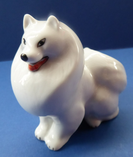 Cute & Rarer Vintage USSR Lomonosov Figurine. Little White Spitz or Samoyed Dog