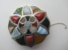 Load image into Gallery viewer, SCOTTISH VICTORIAN SILVER &amp; Agate Hardstone Brooch
