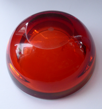 Load image into Gallery viewer, Iconic Edinburgh Sommerso Glass Bowl
