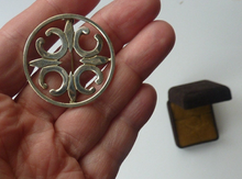 Load image into Gallery viewer, Beautiful Large Vintage 1970s Hallmarked Silver Scottish ORTAK Brooch by Malcolm Gray. In Original Box
