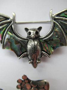 Silver Lizard Brooch.  White Metal Bat Brooch