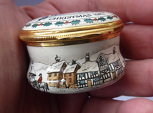 Load image into Gallery viewer, Vintage Halcyon Days Enamels Christmas Box 1982. Victorian Carol Singer Motifs. Excellent Condition
