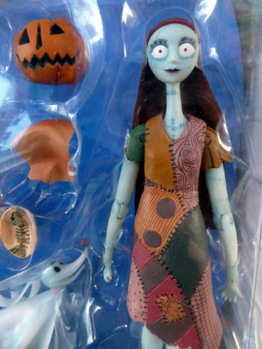Tim Burton's Night Before Christmas . Jack and Sally Figures
