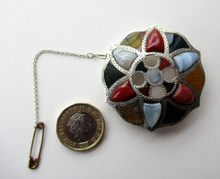 Load image into Gallery viewer, SCOTTISH VICTORIAN SILVER &amp; Agate Hardstone Brooch
