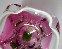 Load image into Gallery viewer, Josef HOSPODKA / Chribska; Czechoslovakia. Vintage 1960s Bowl with Green and Cranberry Colours Cased in Clear - with white rim
