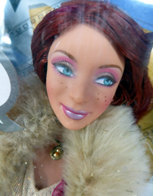 Load image into Gallery viewer, LINDSAY LOHAN Doll. Vintage My Scene Goes Hollywood Edition

