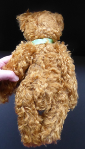 Vintage STEIFF Danbury Mint BEAR. Long Curly Auburn Mohair. Issue 669521