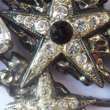 Load image into Gallery viewer, DESIGNER JEWELLERY. 1980s Vintage FLOTTY Bijoux Necklace - with oodles of diamante and cut black glass stones
