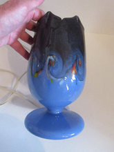Load image into Gallery viewer, Scottish Glass. Vasart Tulip Vase. Dark Blue Shades
