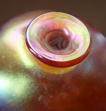 Load image into Gallery viewer, 1980s John Ditchfield Unique Piece Iridescent Glass Vase with Art Nouveau Zebra Trails. Signed
