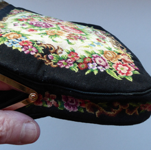 Load image into Gallery viewer, Vintage 1940s PETIT POINT Tapestry Handbag or Evening Bag. Unusual EGYPTIAN Motif on the Frame. Excellent Condition
