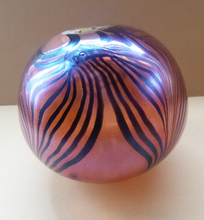 Load image into Gallery viewer, 1980s John Ditchfield Unique Piece Iridescent Glass Vase with Art Nouveau Zebra Trails. Signed
