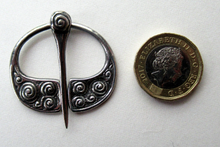 Load image into Gallery viewer, 1940s SCOTTISH SILVER Celtic Penannular Brooch after Alexander Ritchie
