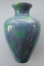 Load image into Gallery viewer, MINTON HOLLINS Astra Ware Vase
