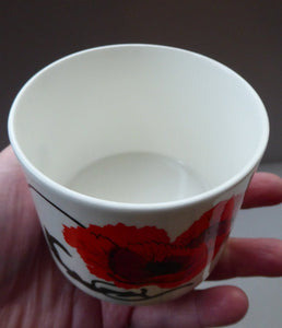 SUSIE COOPER for WEDGWOOD. 1971 Cornpoppy Design. Stylish Floral Bone China Open Sugar Bowl