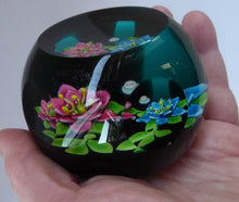 Load image into Gallery viewer, 1992 Lampwork Caithness Paperweight 1992 William Manzon Rose Garland
