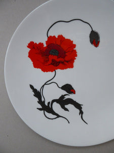 SUSIE COOPER for WEDGWOOD. 1971 Cornpoppy Design. Stylish Floral Bone China Dessert Plates - 9 inches