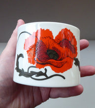 Load image into Gallery viewer, SUSIE COOPER for WEDGWOOD. 1971 Cornpoppy Design. Stylish Floral Bone China Open Sugar Bowl
