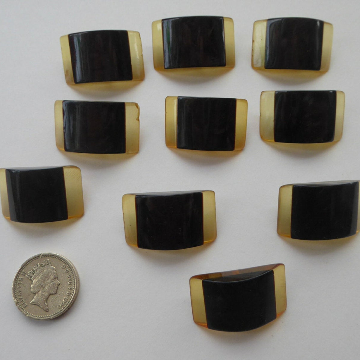 Rare Matching Set of 10 Art DECO Two Tone LUCITE / PERSPEX Buttons ...